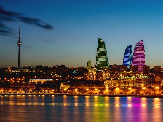 魅惑のカフカスを巡る6泊7日！アゼルバイジャン＋ジョージア＋アルメニア周遊ツアー＜車＋ガイド貸切／5月～10月／食事・宿泊付／アゼルバイジャン発＞