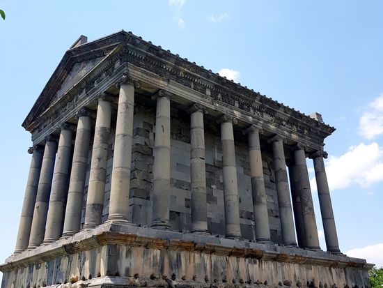 Garni_temple_(2)