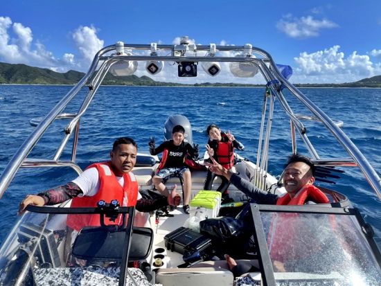 奄美大島【ボートツアー 】船でしか行けないコウトリ浜へご案内 マリンアクティビティ体験付き ＜90分／120分＞ by 奄美シーランド