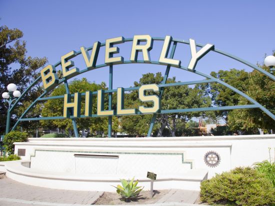 ロサンゼルス観光ツアー　ビバリーヒルズのセレブ豪邸＆映画のロケ地巡り ＜日本語ドライバーガイド＞