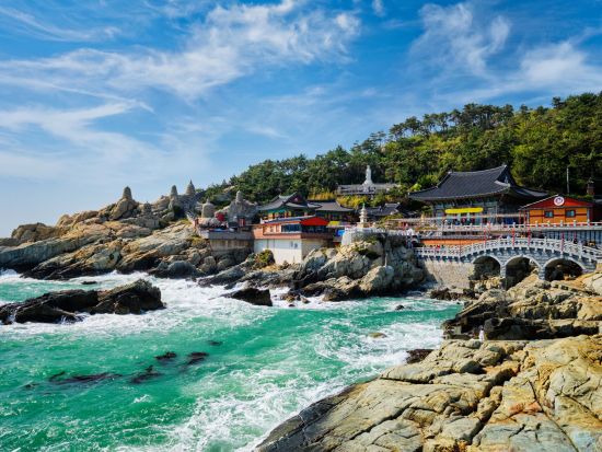 釜山市内観光ツアー　 甘川文化村＋海雲台ビーチ＋海東龍宮寺＋釜山タワー＋国際市場＋南浦洞＊選べる釜山名物ランチ付＜1日／日本語ガイド／貸切プラン有／ホテル送迎＞