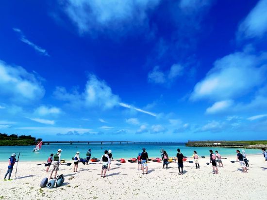 アドベンチャーシーカヤックツアー 穏やかなコースで初心者や家族連れ、シニアの方にもオススメ！雨の日も参加OK＜2時間／宮古島＞