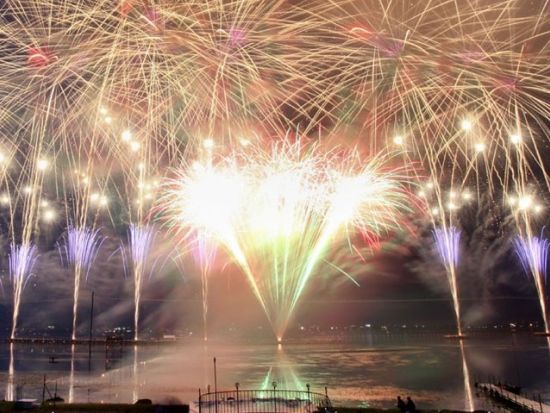8月15日限定！諏訪湖湖上花火大会バスツアー 観覧席付きプランもあり！＜立川・八王子発＞