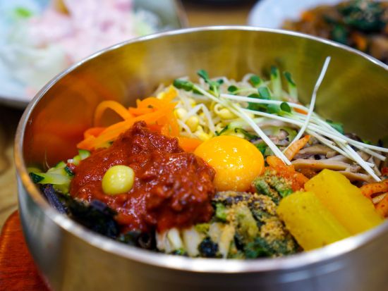 全州(チョンジュ)観光ツアー　ドラマロケ地を訪問！全州韓屋村＋梧木台＋殿洞聖堂ほか　全州ビビンパのランチ付き＜1日／日本語ガイド／昼食付／ホテル送迎付＞