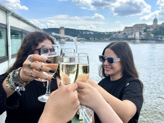 ドナウ川　デイクルーズ ＜ブダペスト発＞