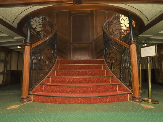 Interior_Staricase_2500