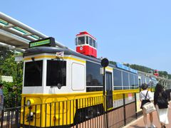Korea_Busan_EV Train_Yellow