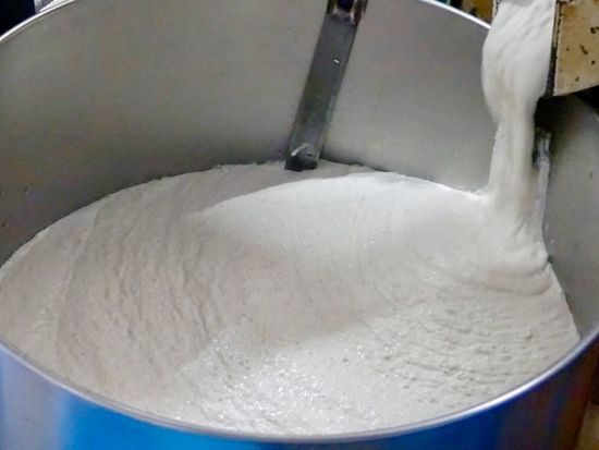 making_tofu_3-1024x671