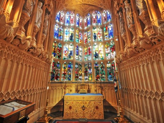 ウェストミンスター寺院入場＆アフタヌーンティー付き！王室ゆかりの名所を巡るロンドン観光ツアー＜英語＞by Evan Evans Tours