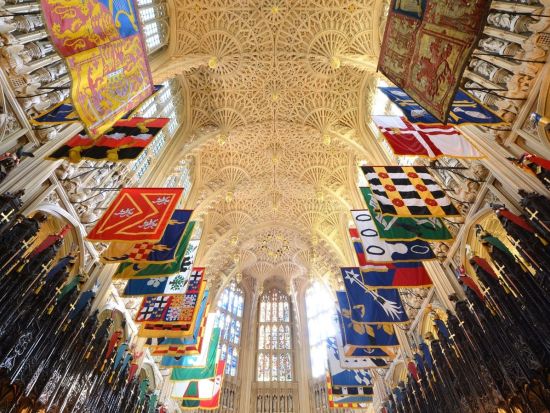 ウェストミンスター寺院入場＆アフタヌーンティー付き！王室ゆかりの名所を巡るロンドン観光ツアー＜英語＞by Evan Evans Tours