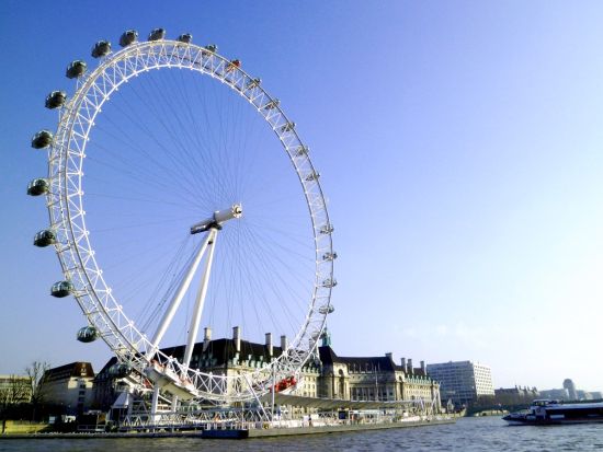 ウェストミンスター寺院入場＆アフタヌーンティー付き！王室ゆかりの名所を巡るロンドン観光ツアー＜英語＞by Evan Evans Tours