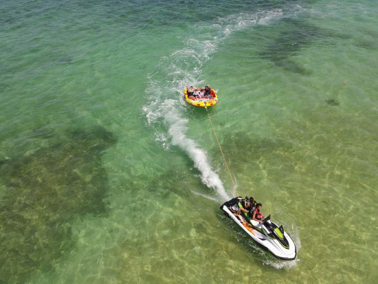 マリンアクティビティ4種セットで海遊び体験！ 6種類のマリンスポーツから自由にカスタマイズ可能 1時間遊べる体験プラン＜1時間／6歳～／本島中部 宜野湾市＞