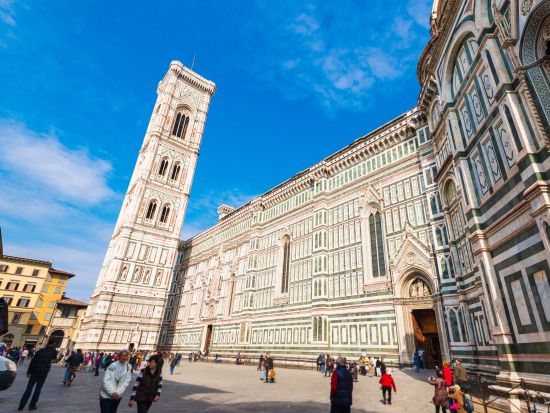 【ヴァザーリの回廊プラン有】ウフィツィ美術館入場＋フィレンツェ日帰りツアー 午後はたっぷり自由行動＜日本語ガイド／高速列車利用／貸切／ローマ発＞by Mybus