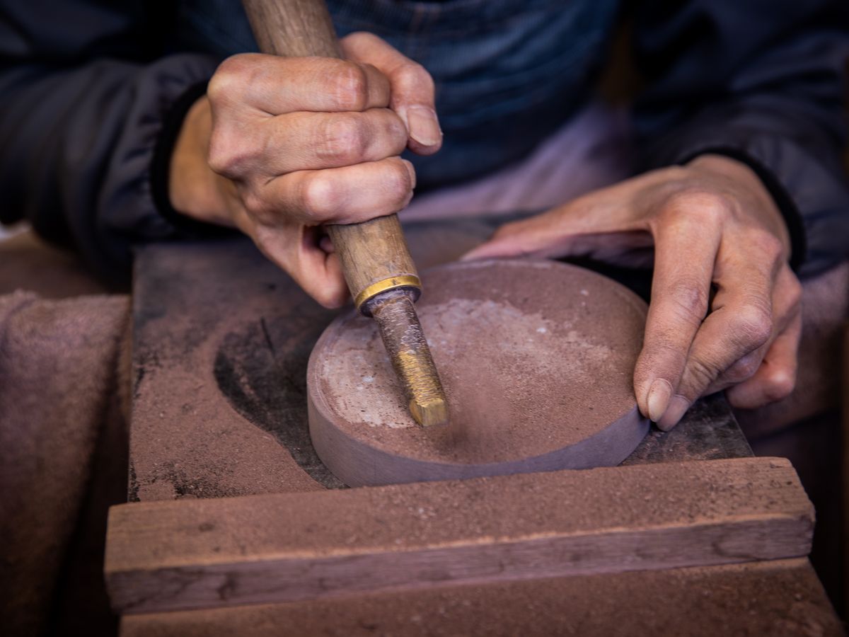 山口県伝統工芸品「赤間硯」作硯体験 作硯家・日枝陽一氏