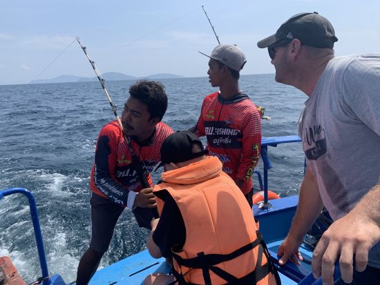 海釣り体験　プーケットの海でトローリング＆根釣りを楽しむフィッシングツアー ＜昼食付き／英語対応＞