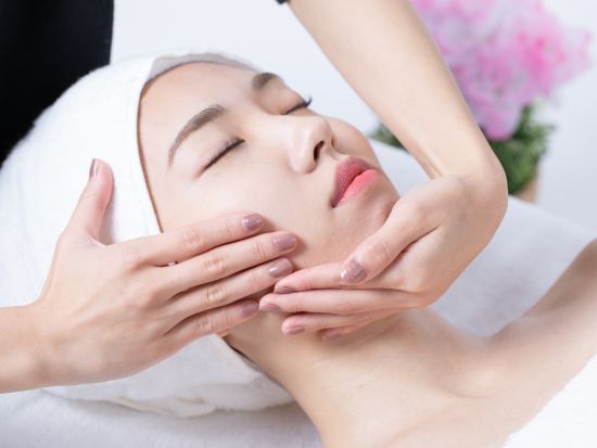 SWANNY Aesthe「スワニエステ」全員が国家資格保有　熟練の技が自慢！行きつけにしたいフェイシャル専門サロン＜日本語OK／乙支路入口駅2分・明洞駅＞