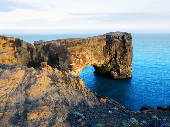 Iceland_Dyrholaey_Cape_shutterstock_720426394