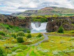 Thjorsardalur Valley_Hjalparfoss_pixta_45045749_M