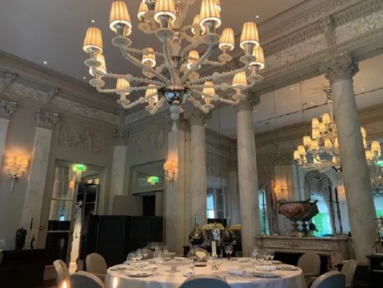 ル・プレカトラン(Le Pre Catelan)　食事券＆事前予約サービス＋貸切送迎　ミシュラン3つ星＜ブローニュの森エリア＞