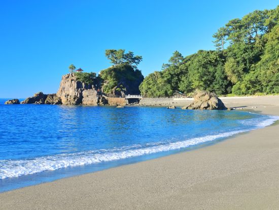 【空港送迎】高知龍馬空港 ⇔ 高知市内 普通車タクシー・ラグジュアリーバン・ジャンボタクシーから選択＜貸切／最大9名様まで＞by 福井タクシー