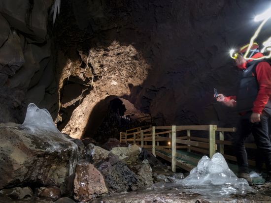 Iceland_Vidgelmir_Lava_Tube_Cave_shutterstock_631058354