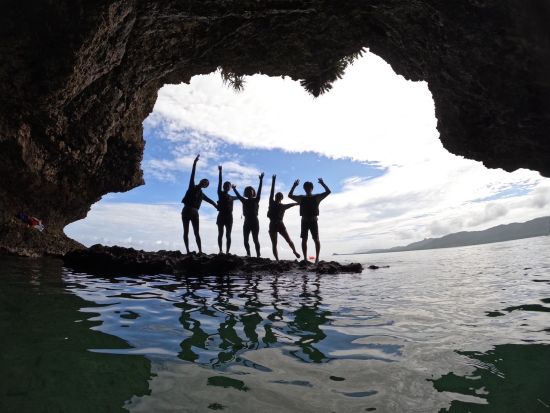 クリアSUP体験＋青の洞窟シュノーケリング　高確率でウミガメに遭遇！写真無料プレゼント♪ ドローンオプションあり！＜1日／市街地送迎可＞by マーレ石垣島