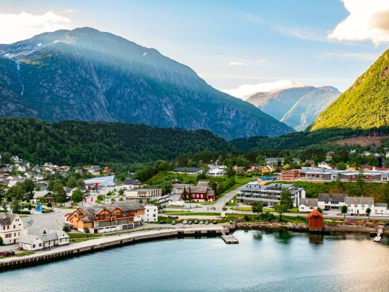「ハダンゲルフィヨルド・ナットシェル」周遊チケット＜5～9月／ベルゲンまたはオスロ発＞by Fjord Tours