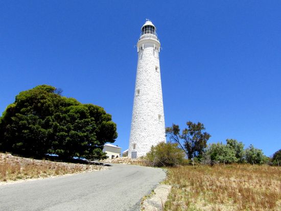Rottnest_pixta_29371934_M