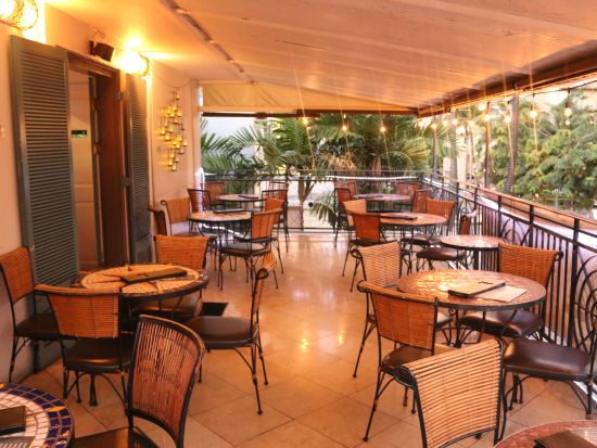 ジーニアス・ラウンジ（Genius Lounge）　夕食ミールクーポン　日本人シェフが作るローカルにも人気のハワイアンレストラン！