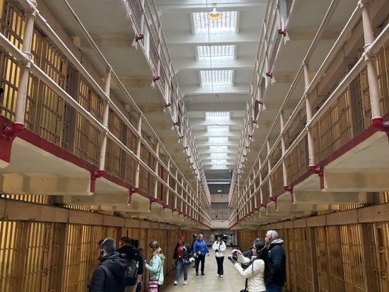 アルカトラズ島上陸＆サンフランシスコ主要スポット　1日観光ツアー ＜日本語ガイド＞