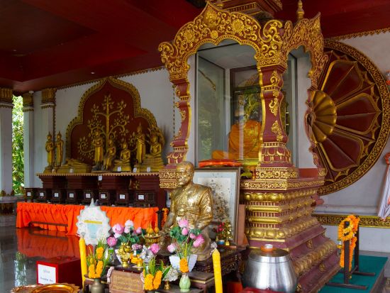 サムイ島観光ツアー　4WDジープで定番観光スポット巡り＆ジャングルのドライブを楽しむ ＜昼食付き／英語ガイド＞