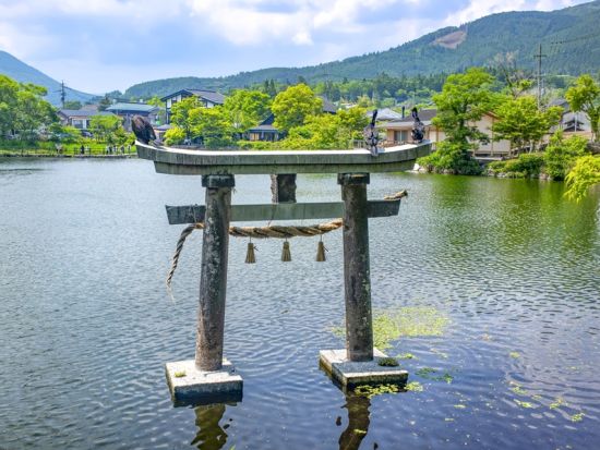 福岡発日帰りバスツアー　太宰府・大分コース　太宰府＆湯布院散策＋別府ロープウェイ＋かまど地獄 ラムネと温泉たまご付き ＜博多発着＞