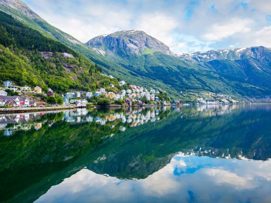 「ハダンゲルフィヨルド・ナットシェル」周遊チケット＜5～9月／ベルゲンまたはオスロ発＞by Fjord Tours