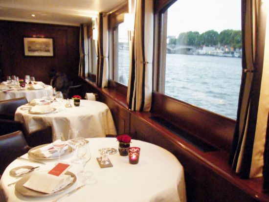 最高級クルーズ船ヨット・ド・パリ  セーヌ川ディナークルーズ＜ミシュラン一ツ星／ベンツの貸切送迎付＞by [みゅう]