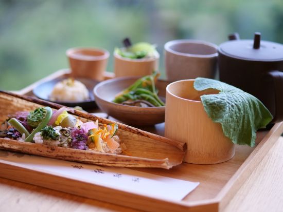 「禅坊靖寧」禅リトリート 雄大な緑の中で瞑想＆ヨガのZEN Wellnessを体験 日帰りで心身共にデトックス オリジナル禅坊料理をご賞味＜3～4時間／淡路島＞