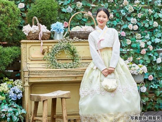 韓服レンタルクーポン【店舗名：韓服男（ハンボクナム）】伝統衣装を着て街歩きを楽しめる ＜景福宮店／女性・男性衣装＞