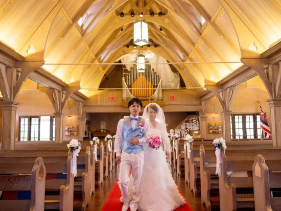 ハワイ　ビーチ＆チャペルフォト　アラモアナビーチ＋セントクレメンツ教会（撮影・衣装・メイク）