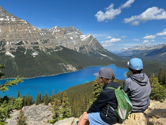世界遺産カナディアンロッキー 3日間からの観光パッケージ　カルガリー空港往復送迎＆コロンビア大氷原観光 ＜5～10月／日本語ガイド＞