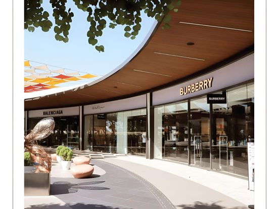 SIAM Premium Outlets_Store_restored