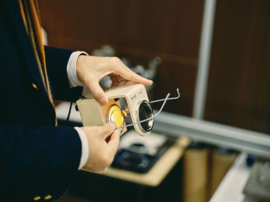 マイサングラス作り体験+工房見学 約300種類のレンズから選べる！ 10歳から参加OK＜1.5時間／鯖江市＞