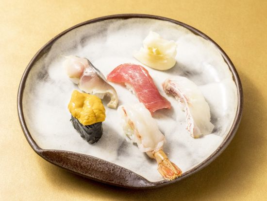 鮨「季和（ときわ）」　食事券＆事前予約　おまかせコースのランチプラン＜昼食／ロイヤル・ハワイアン・センター内＞