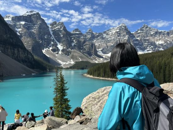 世界遺産カナディアンロッキー 2日間からの観光パッケージ　カルガリー空港往復送迎＆ヨーホーとモレーン湖観光 ＜5～10月／日本語ガイド＞