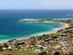 Australia_Melbourne_Great Ocean Road_apollobay_174743675