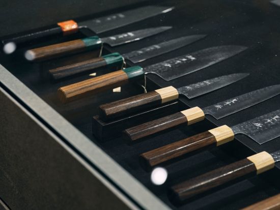 越前ものづくり工房見学ツアー 山謙木工所と龍泉刃物の2つの工房巡り 7歳から参加OK＜2.5時間／越前市＞