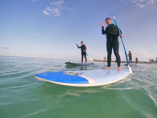 SUPで海上を優雅に満喫♪景色を眺めながらクルージング体験 SUPAパドルボードインストラクター引率で安心＜無料撮影／送迎あり／北谷発＞