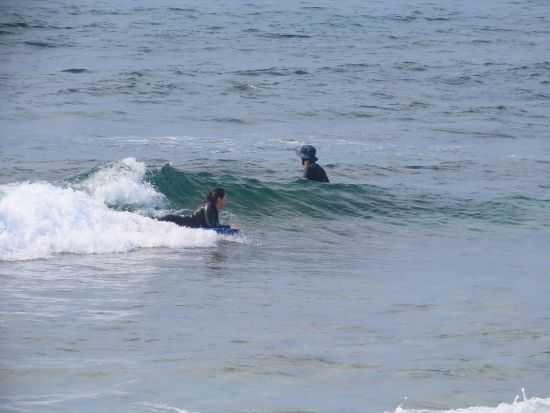 体験ボディーボードスクール 世界サーフィン連盟インストラクターと一緒に海の楽しさと知識をボディーボードを通して学ぶ＜無料撮影／送迎あり／北谷発＞