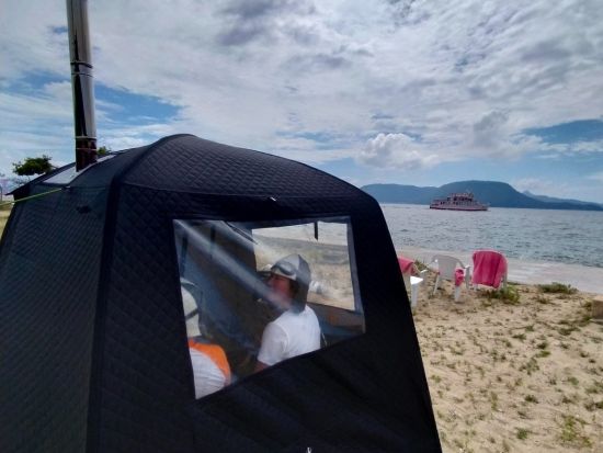 【1日1組限定】SUP体験＆テントサウナ 水風呂代わりに海へダイブ！高松から船で20分の女木島で離島を満喫＜7時間／4～11月／昼食付／ペットOK／女木島＞