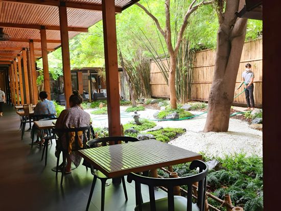 Thai_Bangkok_YunomoriOnsen9_restored