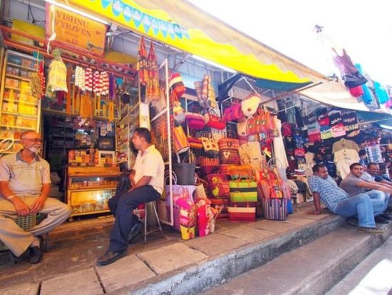 約8種の試食・試飲付き！ポートルイス ストリートフード食べ歩きツアー＜英語ガイド／ホテル送迎付＞