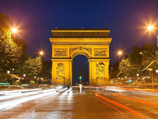 アシスタント貸切観光　在仏10年超のアシスタントと行く！定番モデルプランorオーダーメイド＜公共交通利用／1-3名／日本語＞by La Seine Paris